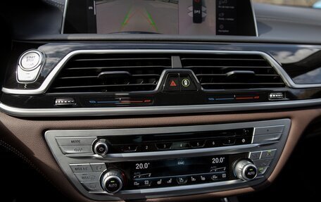 BMW 7 серия, 2021 год, 10 000 000 рублей, 28 фотография