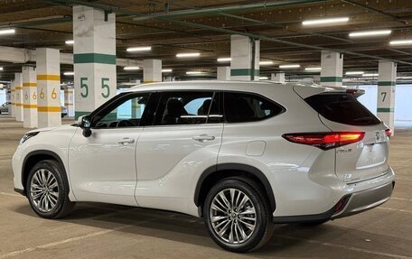 Toyota Highlander, 2025 год, 5 200 000 рублей, 6 фотография
