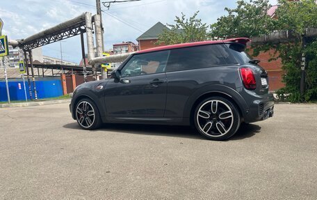 MINI Hatch, 2019 год, 3 000 000 рублей, 2 фотография