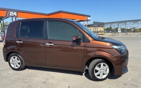 Toyota Spade, 2016 год, 1 050 000 рублей, 8 фотография