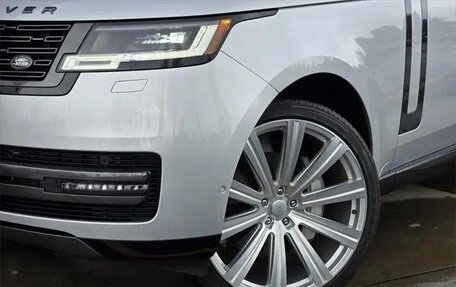 Land Rover Range Rover IV рестайлинг, 2022 год, 10 390 000 рублей, 2 фотография