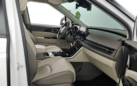 KIA Carnival, 2021 год, 2 620 000 рублей, 9 фотография