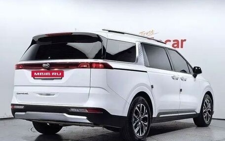 KIA Carnival, 2021 год, 2 620 000 рублей, 3 фотография