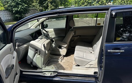 Toyota ISis I, 2009 год, 1 550 000 рублей, 11 фотография