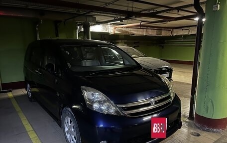 Toyota ISis I, 2009 год, 1 550 000 рублей, 17 фотография
