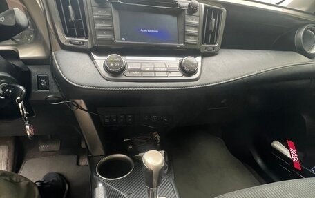Toyota RAV4, 2015 год, 2 050 000 рублей, 16 фотография