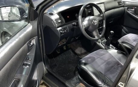 Toyota Corolla, 2004 год, 670 000 рублей, 5 фотография