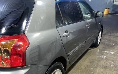 Toyota Corolla, 2004 год, 670 000 рублей, 2 фотография