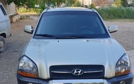 Hyundai Tucson III, 2006 год, 830 000 рублей, 1 фотография