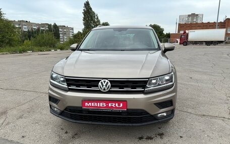 Volkswagen Tiguan II, 2018 год, 2 085 000 рублей, 1 фотография