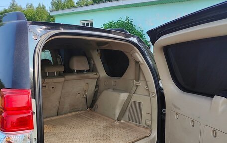 Toyota Land Cruiser Prado 150 рестайлинг 2, 2010 год, 2 490 000 рублей, 6 фотография