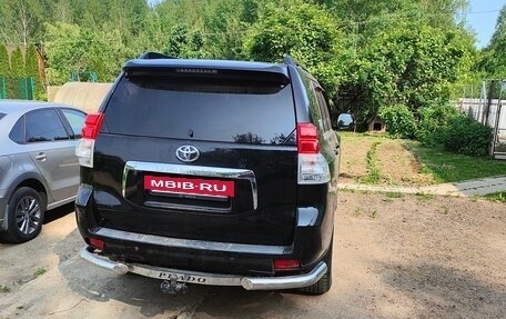 Toyota Land Cruiser Prado 150 рестайлинг 2, 2010 год, 2 490 000 рублей, 8 фотография