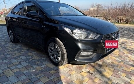 Hyundai Solaris II рестайлинг, 2017 год, 1 275 000 рублей, 2 фотография