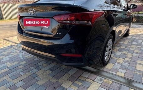 Hyundai Solaris II рестайлинг, 2017 год, 1 275 000 рублей, 3 фотография