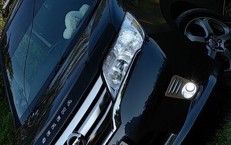 Nissan Serena IV, 2011 год, 1 220 000 рублей, 2 фотография