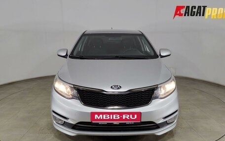 KIA Rio III рестайлинг, 2015 год, 1 050 000 рублей, 2 фотография