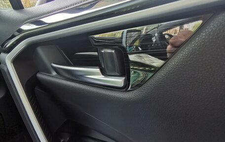 Toyota RAV4, 2021 год, 3 600 000 рублей, 9 фотография