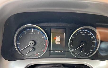 Toyota RAV4, 2018 год, 3 100 000 рублей, 18 фотография