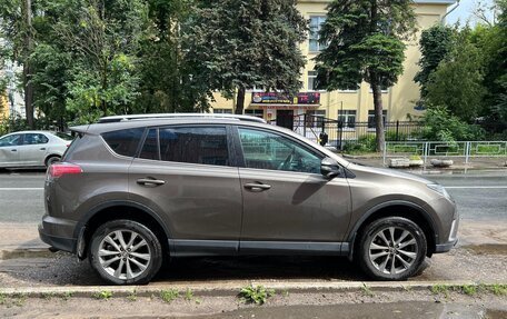 Toyota RAV4, 2018 год, 3 100 000 рублей, 7 фотография