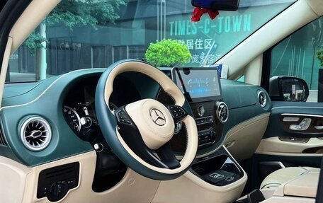 Mercedes-Benz Vito, 2022 год, 4 859 000 рублей, 8 фотография