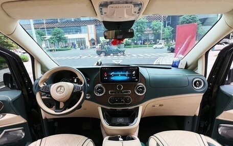 Mercedes-Benz Vito, 2022 год, 4 859 000 рублей, 9 фотография