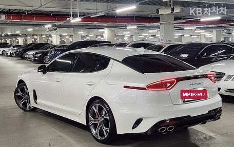 KIA Stinger I, 2020 год, 2 390 000 рублей, 3 фотография