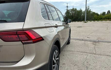 Volkswagen Tiguan II, 2018 год, 2 085 000 рублей, 8 фотография