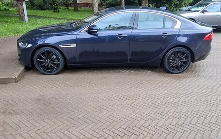 Jaguar XE I рестайлинг, 2017 год, 2 180 000 рублей, 6 фотография