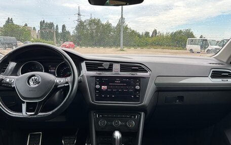 Volkswagen Tiguan II, 2018 год, 2 085 000 рублей, 16 фотография