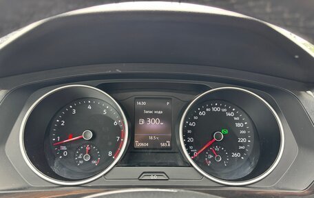 Volkswagen Tiguan II, 2018 год, 2 085 000 рублей, 18 фотография