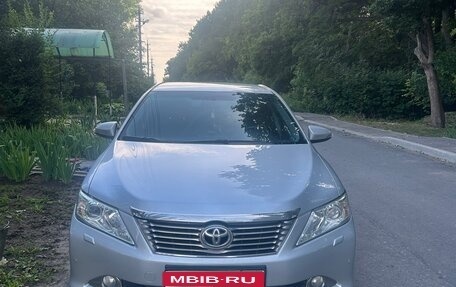 Toyota Camry, 2011 год, 1 850 000 рублей, 1 фотография