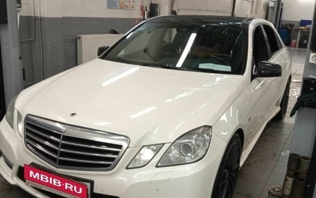 Mercedes-Benz E-Класс, 2012 год, 1 507 000 рублей, 1 фотография