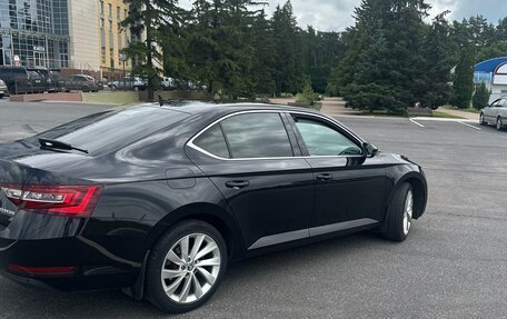 Skoda Superb III рестайлинг, 2017 год, 2 150 000 рублей, 5 фотография