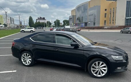 Skoda Superb III рестайлинг, 2017 год, 2 150 000 рублей, 4 фотография