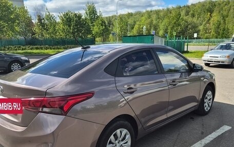Hyundai Solaris II рестайлинг, 2018 год, 1 300 000 рублей, 9 фотография