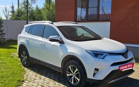 Toyota RAV4, 2016 год, 2 250 000 рублей, 7 фотография