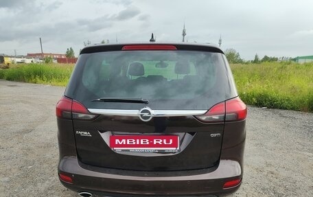 Opel Zafira C рестайлинг, 2012 год, 1 050 000 рублей, 17 фотография