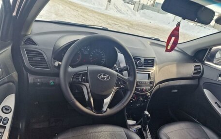Hyundai Solaris II рестайлинг, 2016 год, 905 000 рублей, 8 фотография