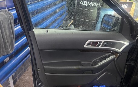 Ford Explorer VI, 2015 год, 2 250 000 рублей, 4 фотография