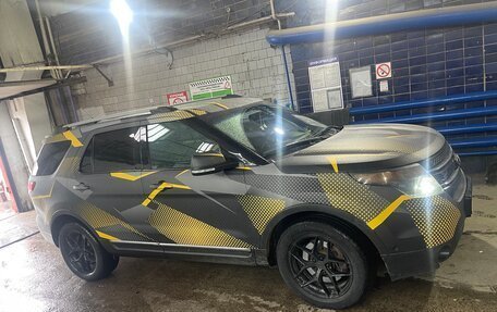 Ford Explorer VI, 2015 год, 2 250 000 рублей, 13 фотография