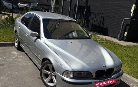 BMW 5 серия, 1997 год, 530 000 рублей, 3 фотография