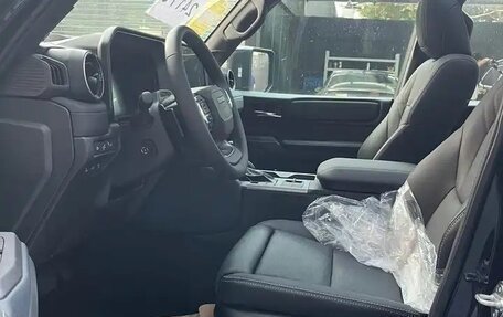 Toyota Land Cruiser Prado, 2024 год, 8 100 000 рублей, 3 фотография
