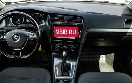 Volkswagen Golf VII, 2018 год, 1 879 000 рублей, 5 фотография