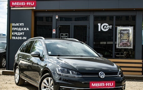 Volkswagen Golf VII, 2018 год, 1 879 000 рублей, 2 фотография