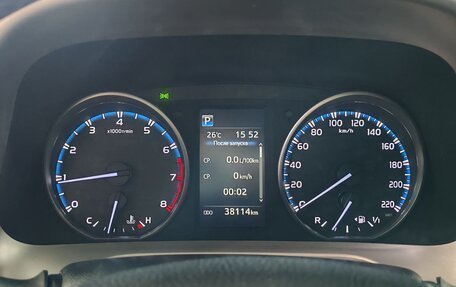 Toyota RAV4, 2019 год, 2 690 000 рублей, 13 фотография