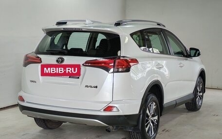 Toyota RAV4, 2019 год, 2 690 000 рублей, 5 фотография