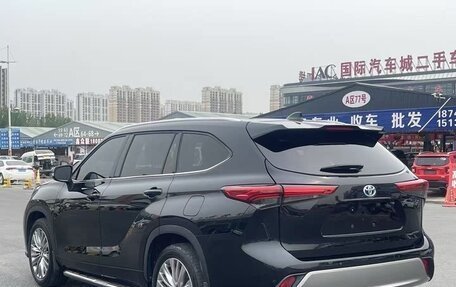 Toyota Highlander, 2022 год, 3 665 073 рублей, 3 фотография
