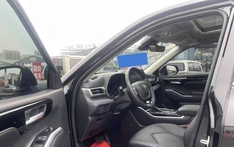 Toyota Highlander, 2022 год, 3 665 073 рублей, 4 фотография