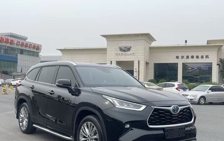 Toyota Highlander, 2022 год, 3 665 073 рублей, 5 фотография