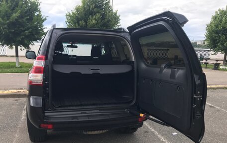 Toyota Land Cruiser Prado 150 рестайлинг 2, 2015 год, 3 900 000 рублей, 9 фотография